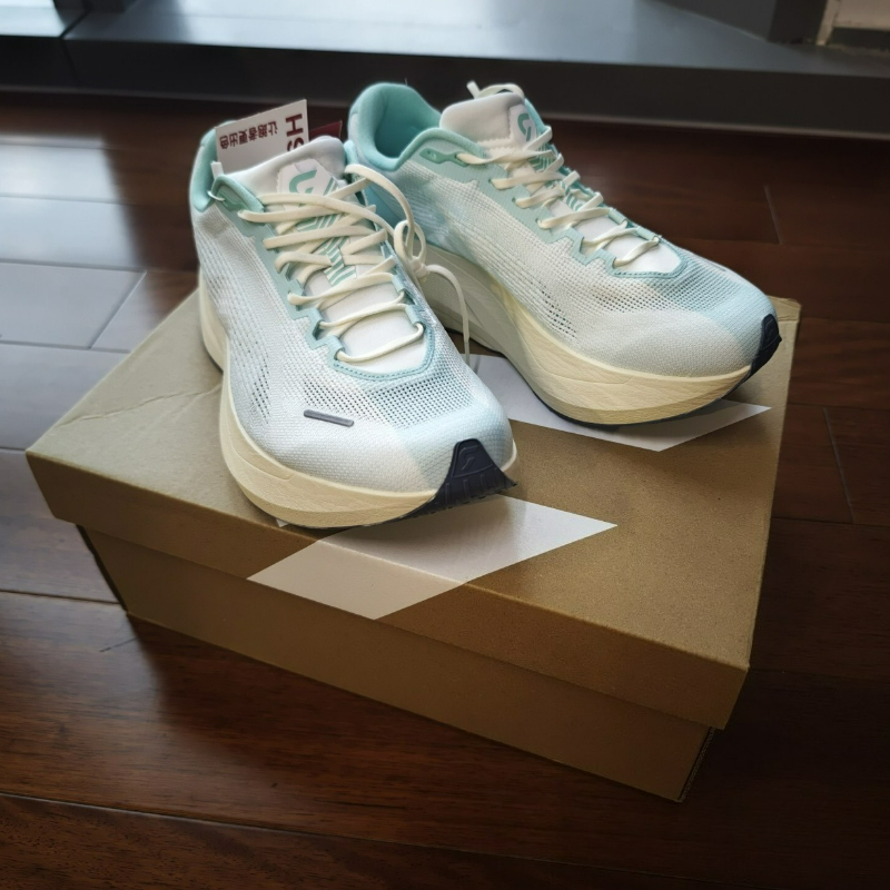Scarpe da Corsa DYNAFISH per U - Men Shoes Vs Women recensione e prezzo