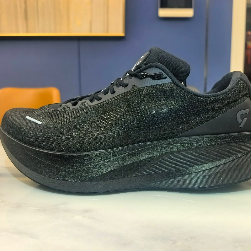Scarpe da Corsa DYNAFISH per U - Men Shoes Vs Women recensione e prezzo
